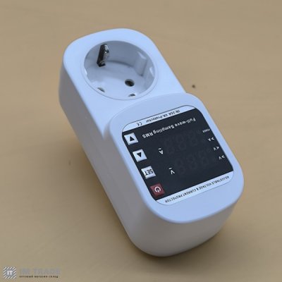 Захисне реле напруги в розетку 220V