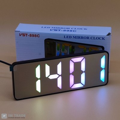 Годинник VST-898-С КОЛЬОРОВІ цифри +температура (USB) + від батареек